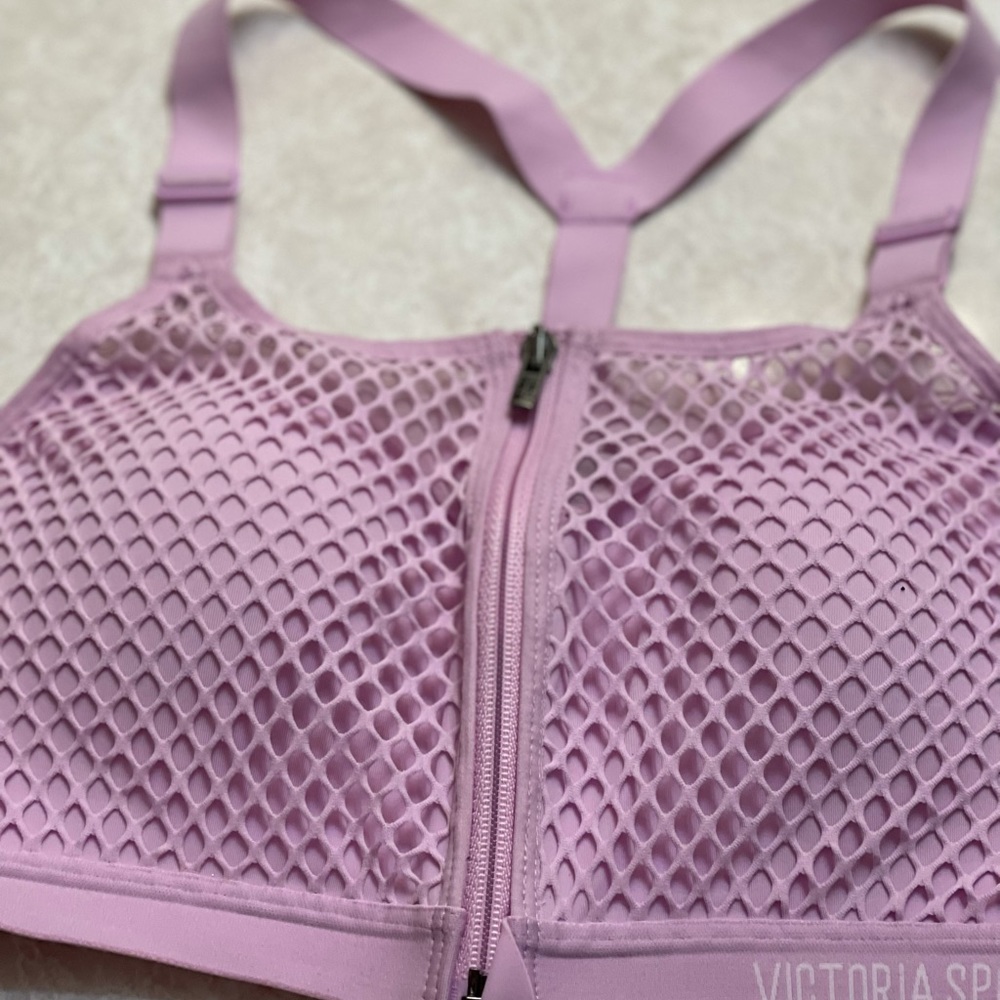 Beautiful lavender sports bra/ new with tags